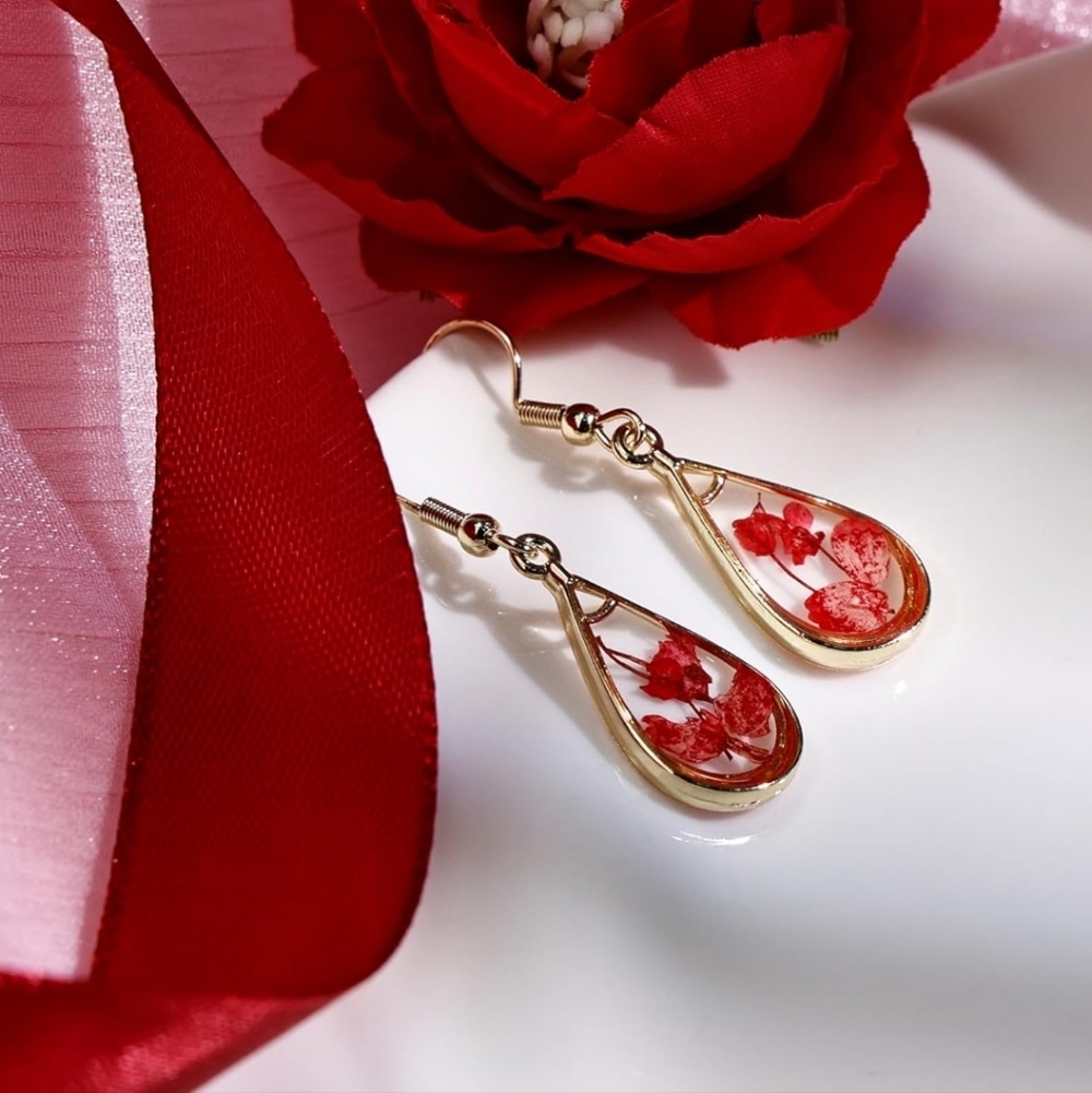 Elegant Gold and Red Teardrop Earrings